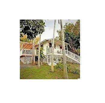 Green Lions Farm B&B Холуалоа 4*,  США